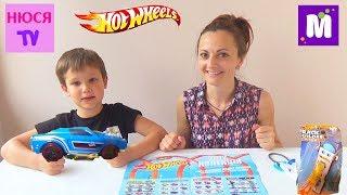 Катя и МАКС открываем Hot Wheels с Максом Машинка Форд и пусковой Механизм Играем с Mister Max