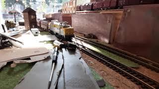 1 round on ( improved )layout with Fleischmann NS class 1200 with mixed freight