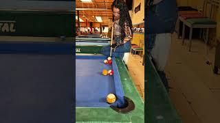 Una pequeña curva . #billiards #bida #snooker #pool