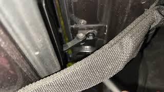 How to fix a popping door on a Jeep Wrangler JL