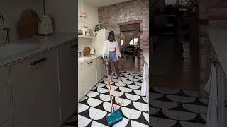 testing out the new Dyson Submarine #cleanhouse #cleaning #homeorganization