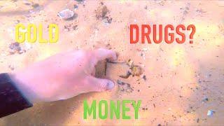 Found VALUABLE ''GOLD'' What's Inside BOTTLE? Underwater Metal Detecting Treasure