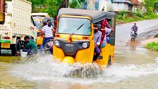 Autorickshaw 3 Wheelers Journey in Crossing Flood Water | Crazy AutoWala