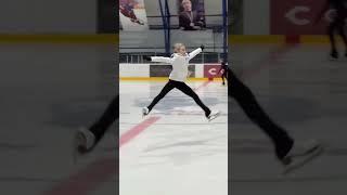 Растяжка Вероники Жилиной#фигурноекатание#figureskating#вероникажилина#жилина#ангелыплющенко#спорт