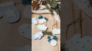 DIY Winter Mitten Garland Craft!  #crafting #christmascrafts #handmadechristmas #handmadeholidays