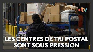 Noël : les postiers submergés avec deux fois plus de colis à livrer avant les fêtes