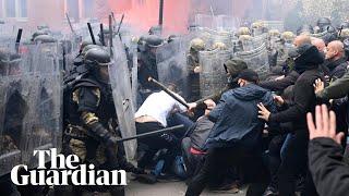 Kosovo: Serb protesters throw teargas at Nato soldiers as internal frictions escalate