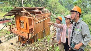 Girl dismantles 2-story wooden house before it collapses - Building a new house - LTtivi