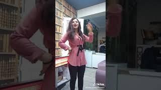 Periscope Liseli kız kalça dansı firikiği