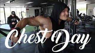 Jeremy Buendia Chest workout with Phamflexx