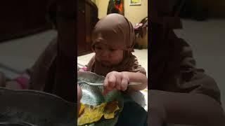 Aisyah Belajar Makan