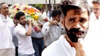 Veerappa Shetty's Funeral Footage: Suniel Shetty Breaks Down