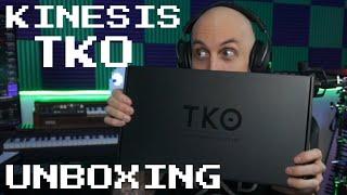 Kinesis TKO Tournament Keyboard UNBOXING