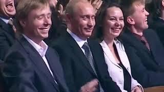 Документ эпохи. Зеленский шутит перед путиным в КВН.