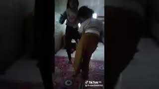 tik tok goyang pantat 