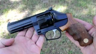 Shooting: Manurhin MR93 4" - a space revolver as imagined by 1990s France