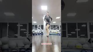 Сява Мажор. Тестируем комбинезон с Али. #смешное #танцы #сява #мажор #shorts #стриппластика #стразы