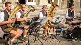 The South Tyrolean "Hopfenmusig" at the Merano Grape Festival 2020 