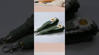DIY Daisy Keychain EASY #macrame #keychain #shorts