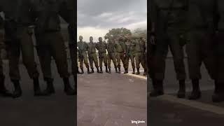 IDF soldiers SING Before Shabbos.