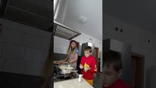 Clever Maxim cooks Ramen ‍️