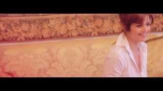 VOGUE Fashion Back Araceli Gonzalez - Leo Rey