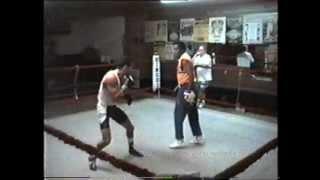 Emanual Steward rare footage..training Jeff Fenech