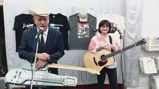 Junior Brown - The Junior & Tanya Rae Brown Show!