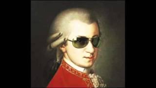 Daniel Lindholm - Mozart Minuet in G Major KV 15c