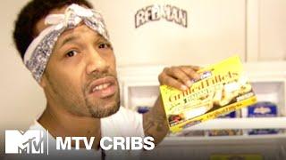 Redman's Staten Island 'De La Casa' (2001) | MTV Cribs