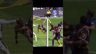 Double overhead kick LOL