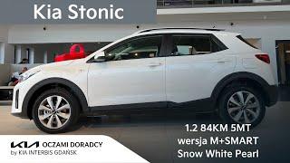 Kia Stonic MY2024 [1.2 DPI 84KM 5MT] wersja M+SMART w kolorze Snow White Pearl | 4K