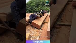 These Folks are Log Lifting LEGENDS! 🪵 My Back Hurts Watching!  #woodworking #teamworkgoals