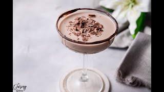 Ultimate Creamy Chocolate Martini With Baileys