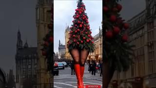 The christmas tree is walking down the city #artificialintelligence #ai #christmas #christmastree