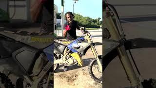 THIS IS HOW TO MIX GAS IN A 2 STROKE