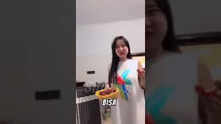 Gadis cantik lupa pake bra