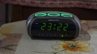 Radio with clock light UFO (OZN) Scott UK