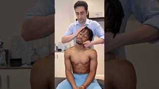 EXTREMELY LOUD AND SATISFYING NECK CRACK! #asmr #satisfying #osteopath #chiropractic