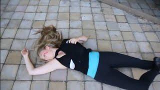 Blonde Villainess Fight The Heroine, defeated and get shot