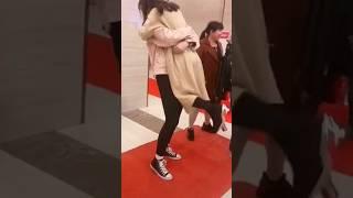 Tall girl bearhug lift short girl || for long time #lifting #strongwomen #gym #tallgirl #stronggirl