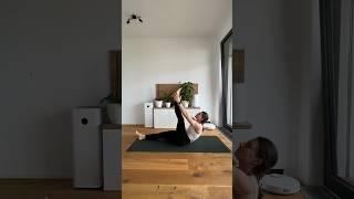 Alternating v-ups #free2fit #онлайнтренер #кроссфит #спорт #мотивация #украина #прага #fitness