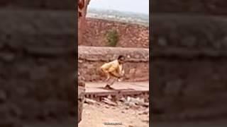 Caught urinating        #photography #travel #how #caught #amazing #youtubeshorts