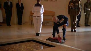 King Charles lays wreath at war memorial in Australian capital | AFP