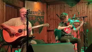 Úlla performs "Streets of Derry," traditional, at Saxon Pub in Austin, Texas on August 25, 2024