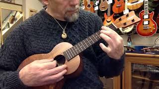 Ukulele Mania Demo, "Hula Blues" on Kamaka HF 2 Koa Concert Ukulele #5503