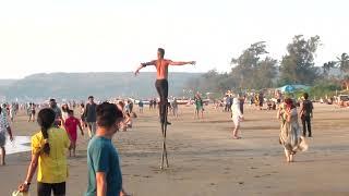 Цирковые артисты на пляже Арамболя (Circus performers on Arambol Beach)