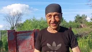 У Олега появилась подработка.