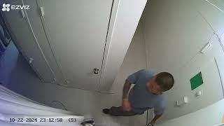 NYC Roommate Caught Stealing Roommate $2000 Deposits in Astoria – Hidden Cam Footage!