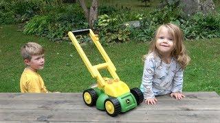 JOHN DEERE PUSH MOWER FOR TODDLERS